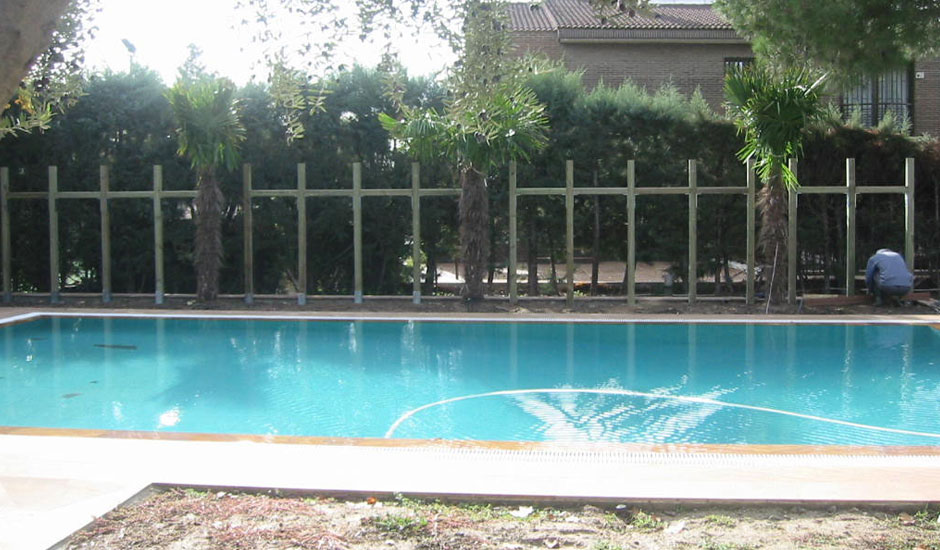 Imagen jardín con piscina de Teresa Jara Paisajista